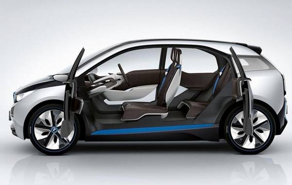 BMW i3 side view