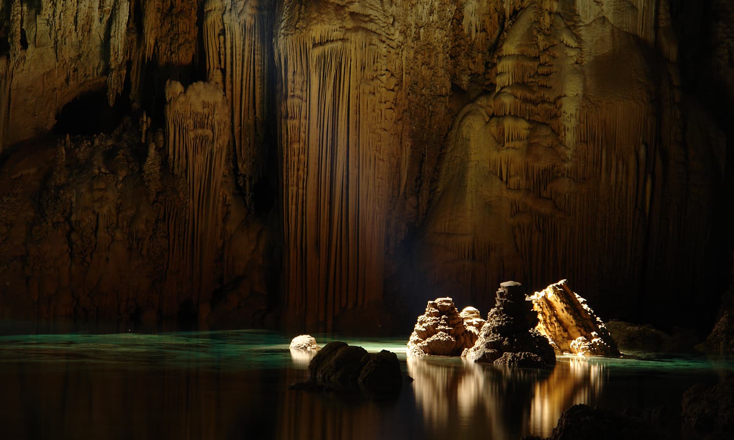  limestone stalagmites inside the Anhumas Abyss, Brasil. — Photo by Caio Vilela