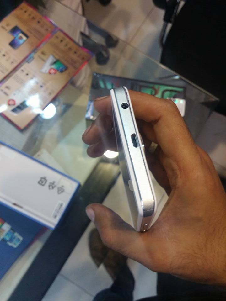 ‎Lenovo‬ Vibe P1m 