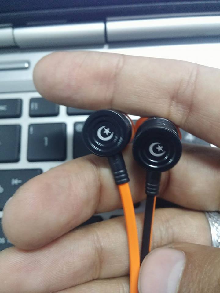 Live earphones