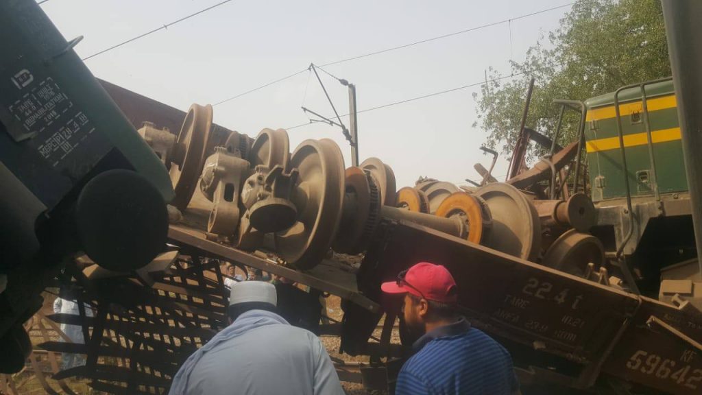 Green Line train collides with freight cars at Lahore railway station