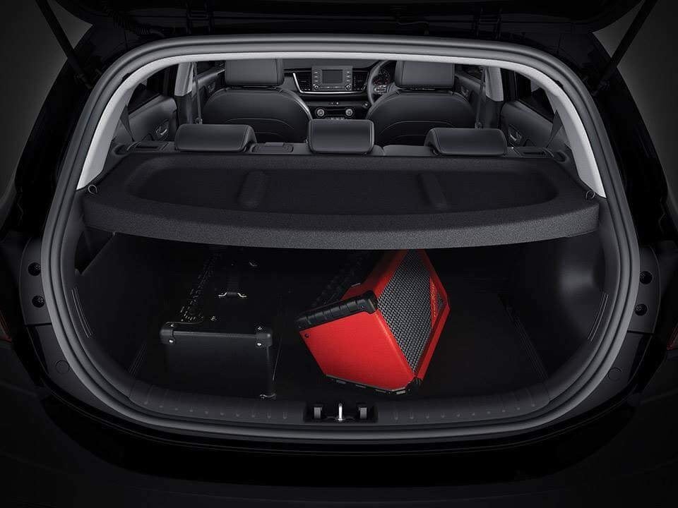 KIA Rio luggage