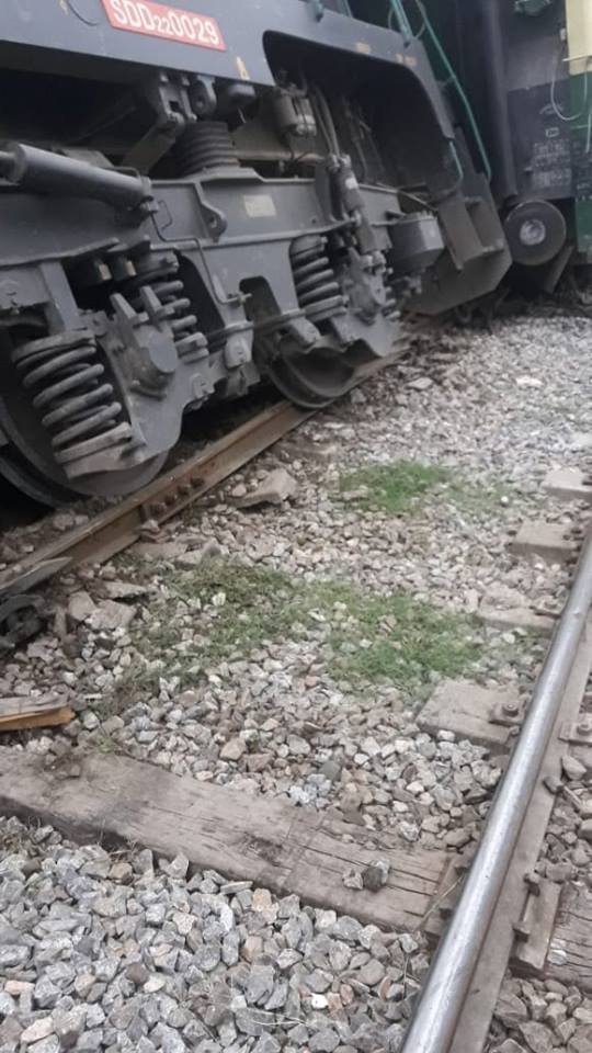 Rawal Express derailed near Lala Mussa 