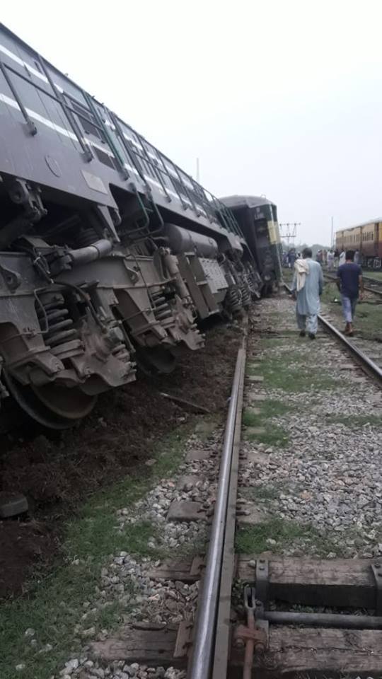 Rawal Express derailed near Lala Mussa 