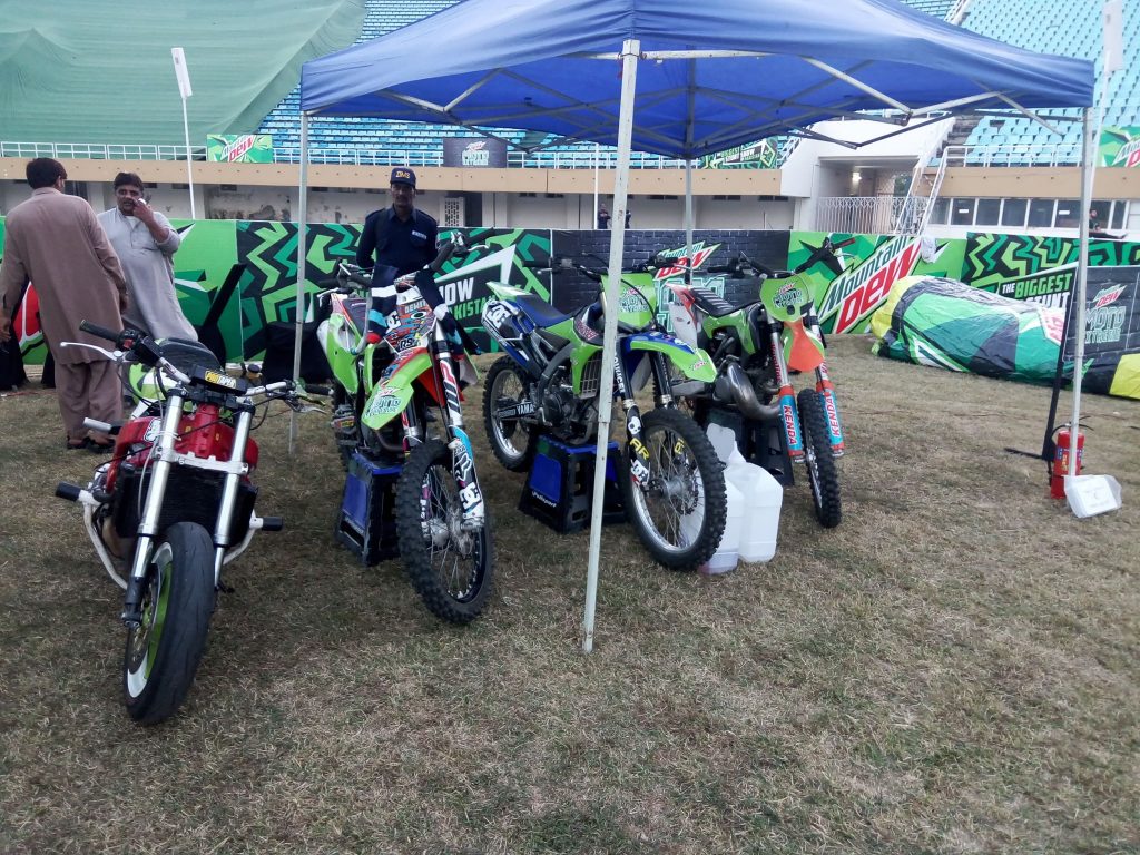 Mountain Dew Moto Extreme shaken up Islamabad