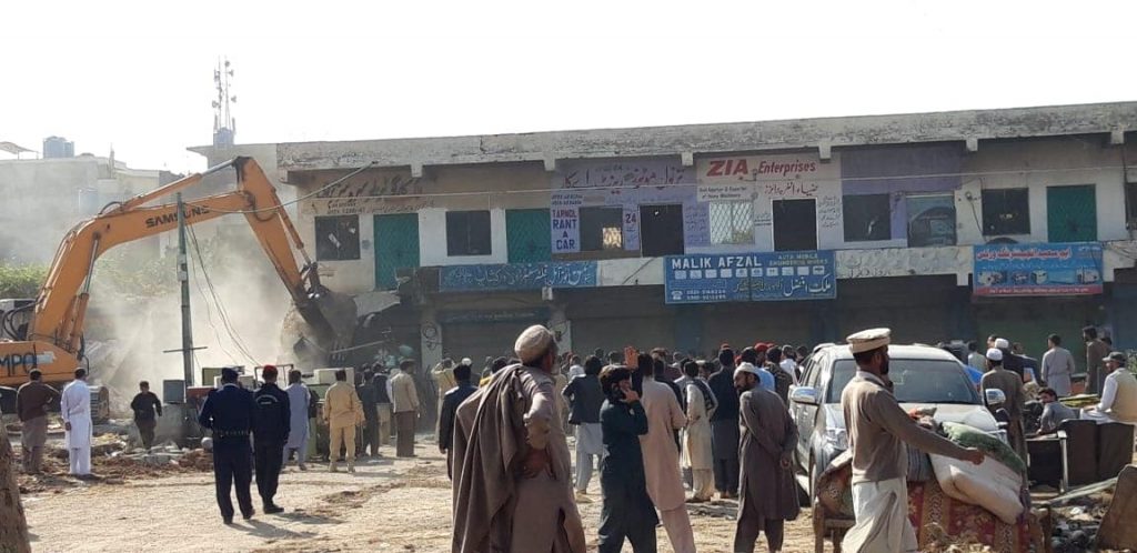 CDA & ICT jointly carried out Anti-Encroachment Operation on G.T Road