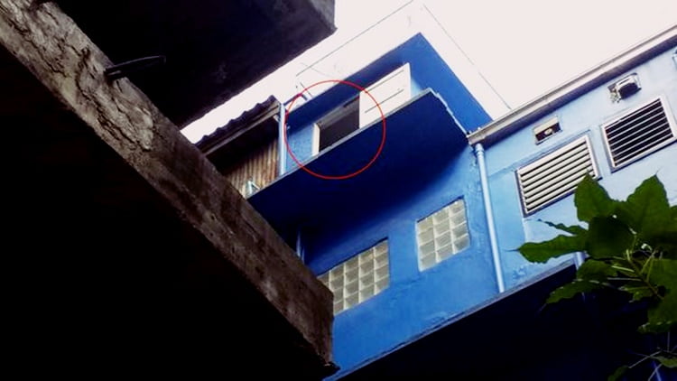 Vera Rijo loved doing yoga while standing on the ledge.