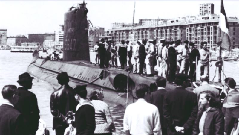 Crew Members of French Minerve Submarine 