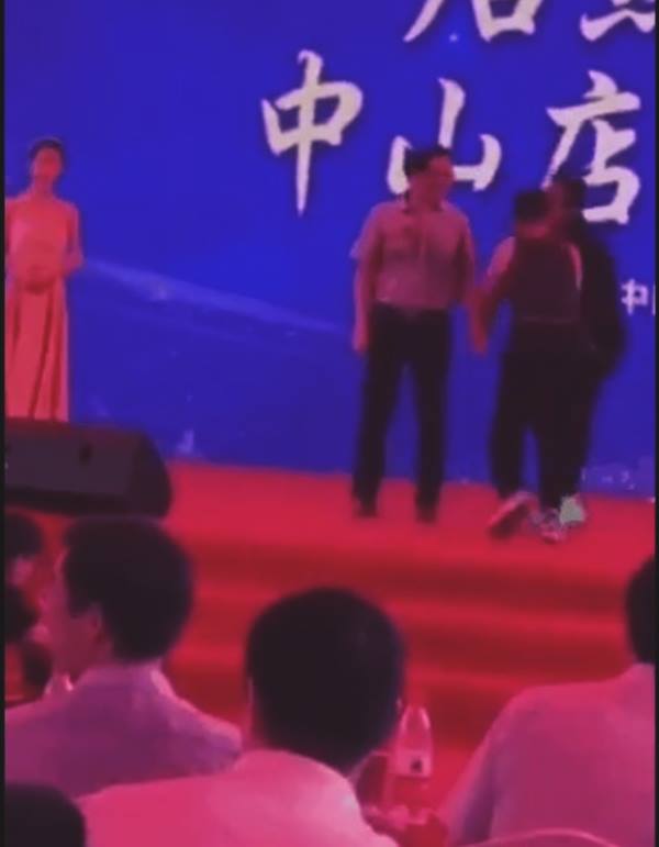 Simon Yam  Stabbed on Stage