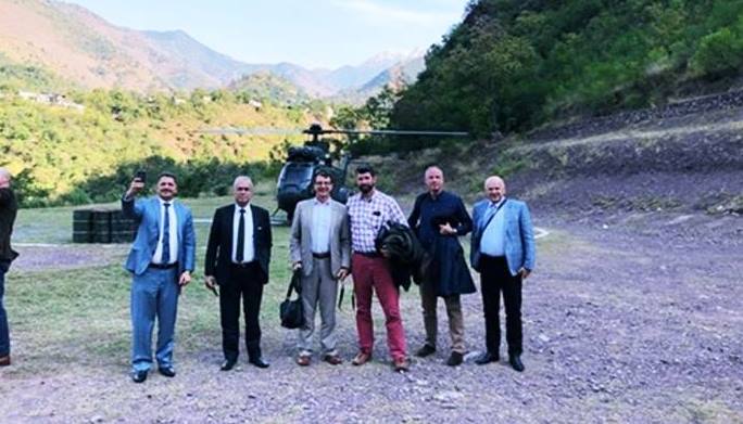 DG ISPR takes foreign diplomates to Neelum Valley
