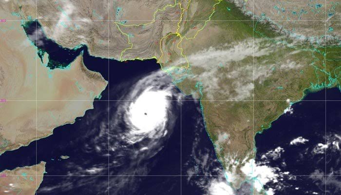 185 houses affected due to Cyclone Kyarr hits Karachi
