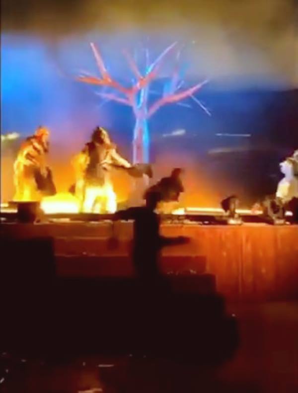 Three performers stabbed on stage in Riyadh