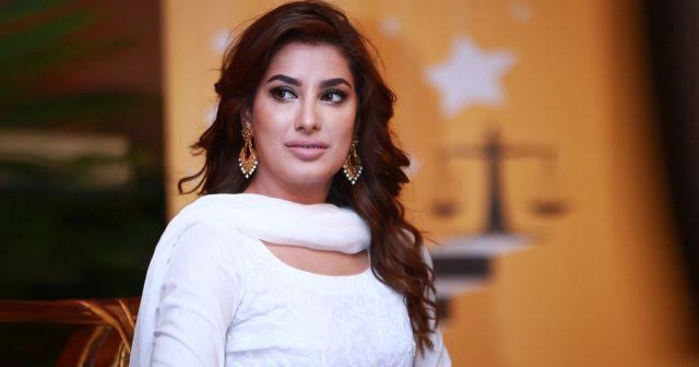 Mehwish Hayat US Transportation Department Delta Muslim Passengers