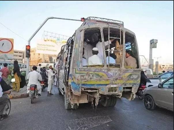 Sindh Govt issues Public Transport SOPs