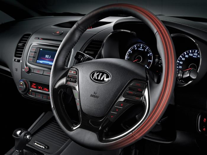 Kia Cerato, Kia Cerato Pakistan, Kia Lucky Motors, Kia Cerato Price in Pakistan, Kia Forte