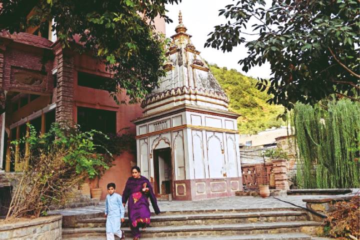 CDA halts Construction of Hindu temple in Islamabad