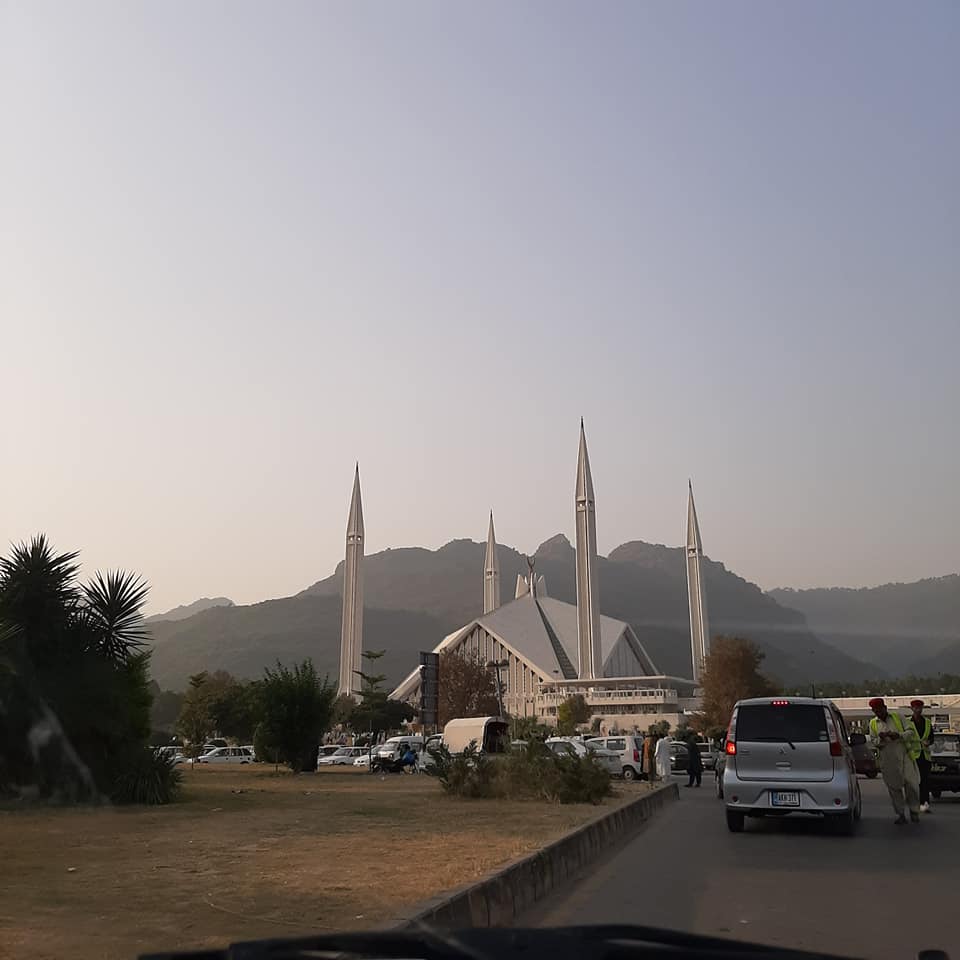 CDA starts charging for Faisal Mosque parking again