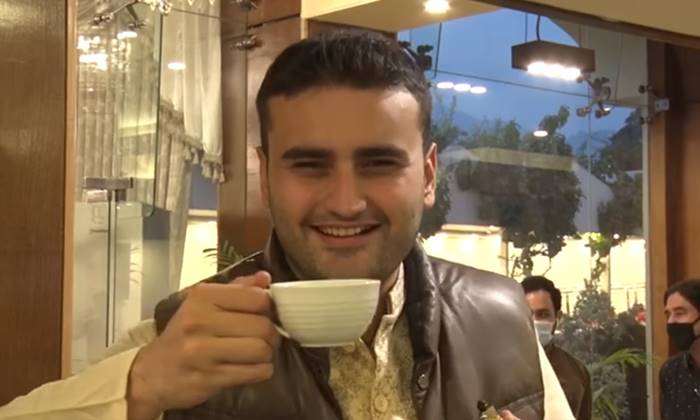 CZN Burak, Burak Ozdemir, Pakistan Tea is Fantastic