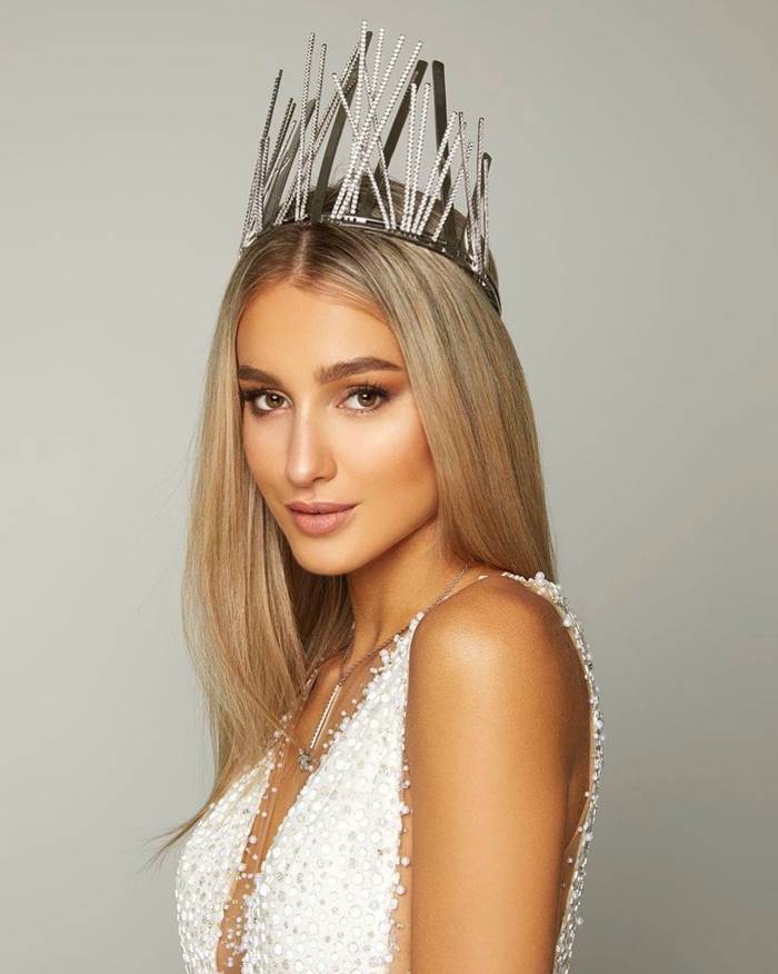 Miss World Slovakia 2021 - Leona Novoberdaliu