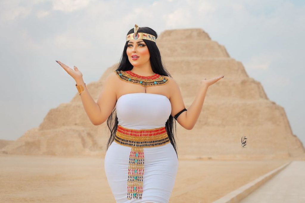 Salma al Shimi Photoshoot  Cleopatra costume