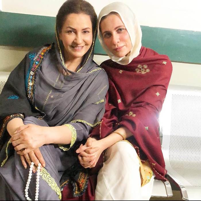 Nausheen Shah shares BTS moments from Pehli Si Muhabbat