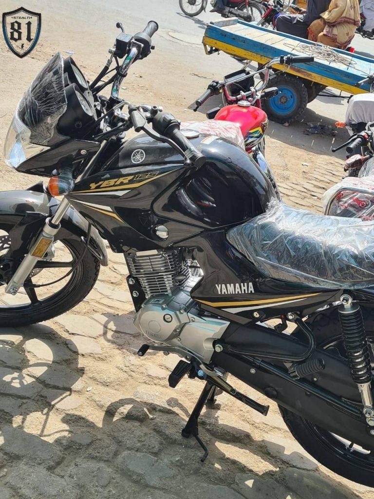 Yamaha YBR 125 2021 Model Images 