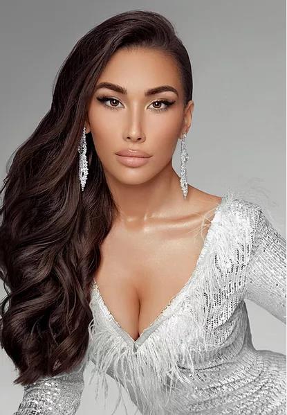 Miss Albania Paula Mehmetukaj