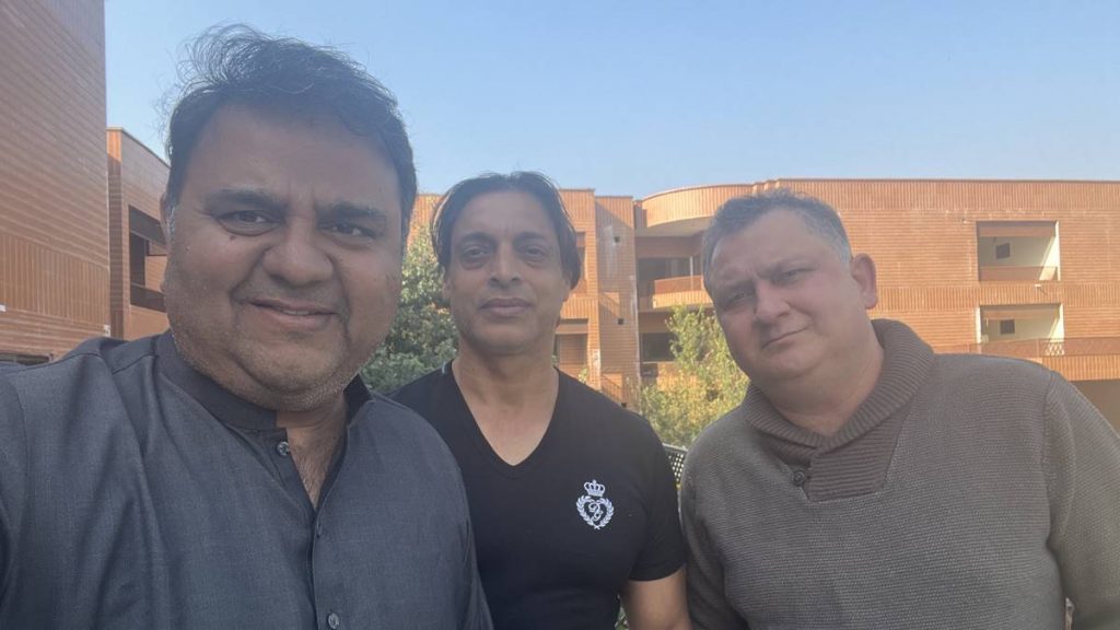 Shoaib Akhtar, Nauman Niaz