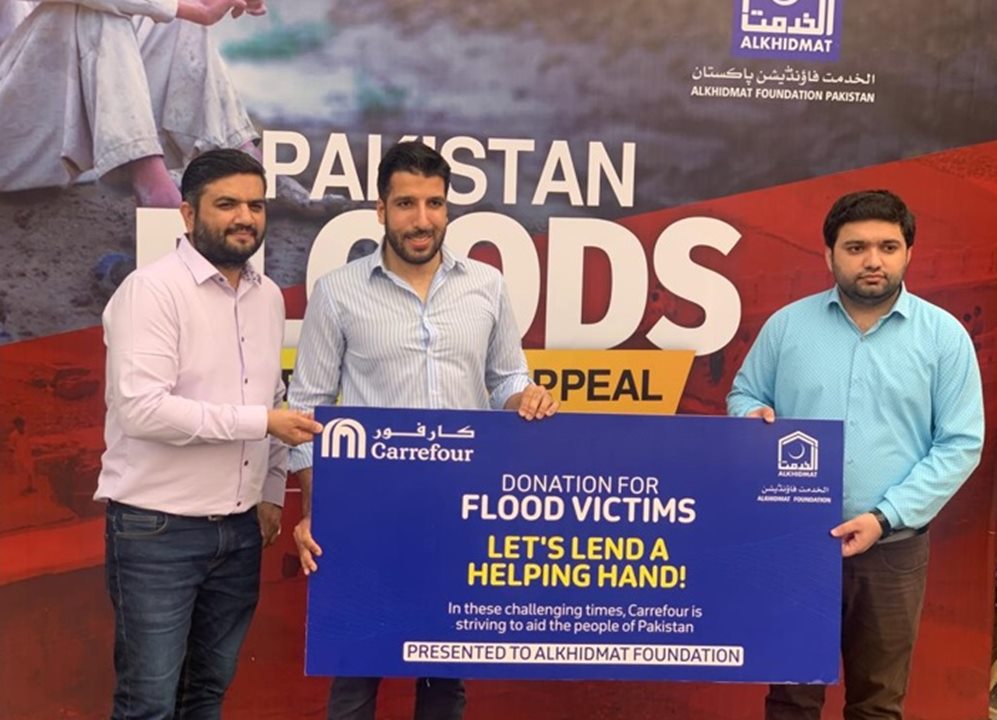 ​Carrefour Pakistan supports flood victims with food donations