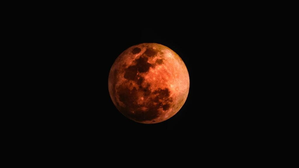 Lunar Eclipse in Pakistan, Chand Grahan in Pakistan, Lunar Eclipse, Chand Grahan in Pakistan 2022, Chand Grahan in Pakistan 2022 Time