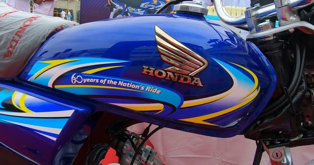 Honda cd 70 2024 Launched With New Color And Sticker Mandi Bahauddin