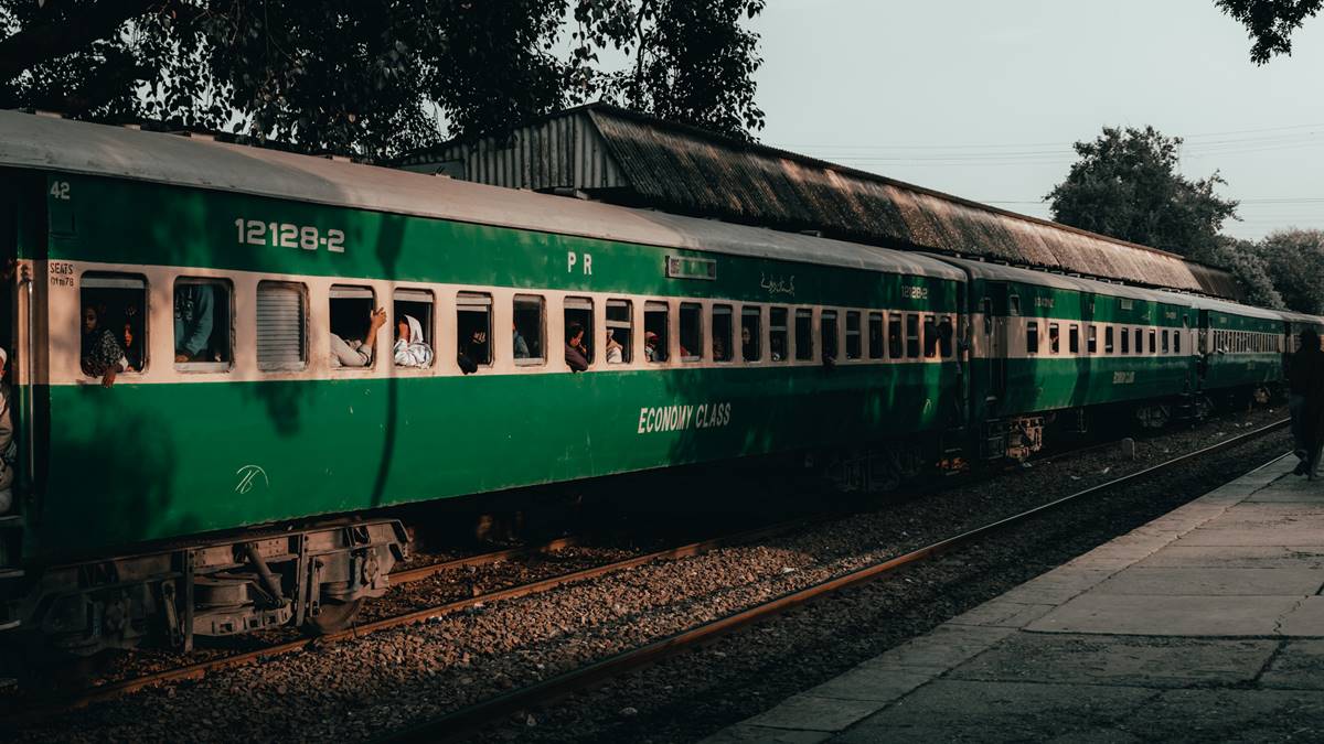 Pakistan Railways, Train Fares, Pakistan Train Fares
