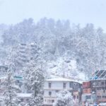 Murree entrance closed due to heavy snowfall