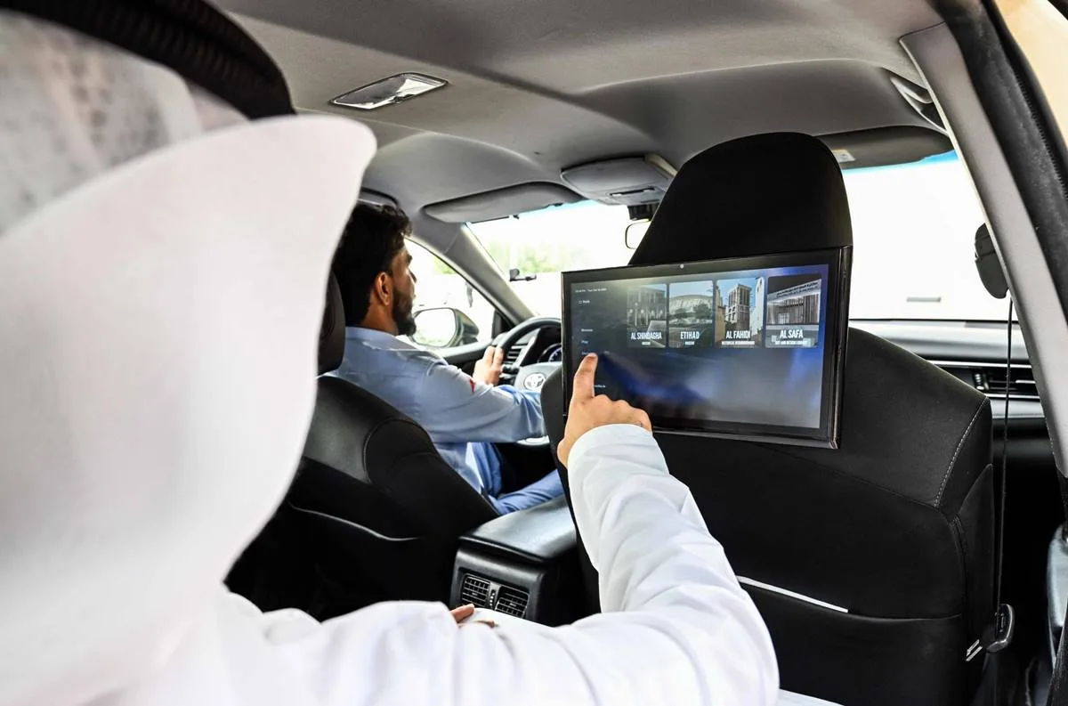 Dubai RTA Brings Onboard Entertainment Service to Taxis