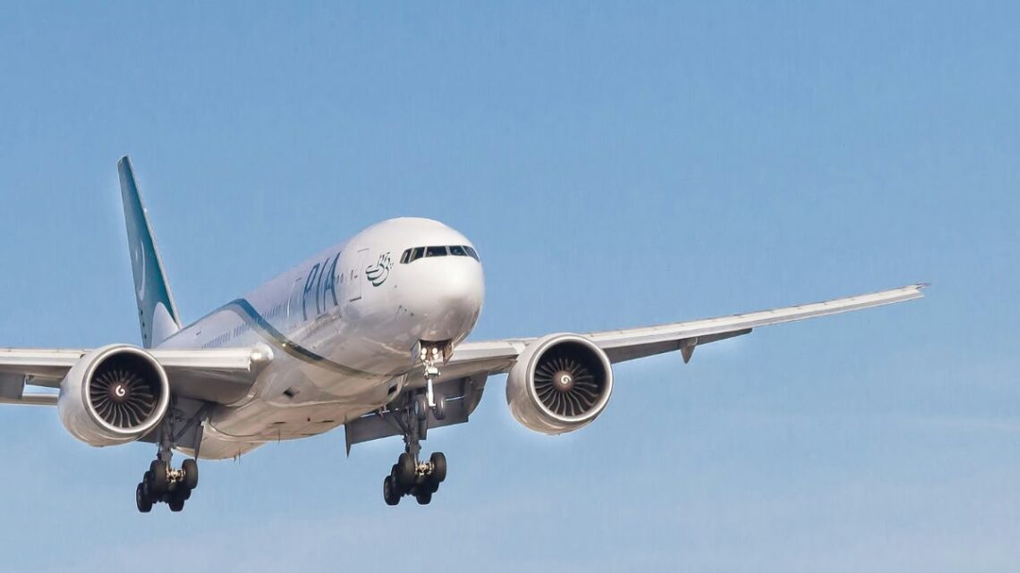 PIA Flight Leaves Luggage of Over 60 Passengers in Jeddah