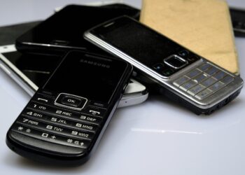 Digital Innovation for Sustainable Development: Tackling E-Waste Challenges in the Telecommunication Sector
