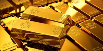 Gold Prices Soar in Pakistan: Rs306,300 Per Tola
