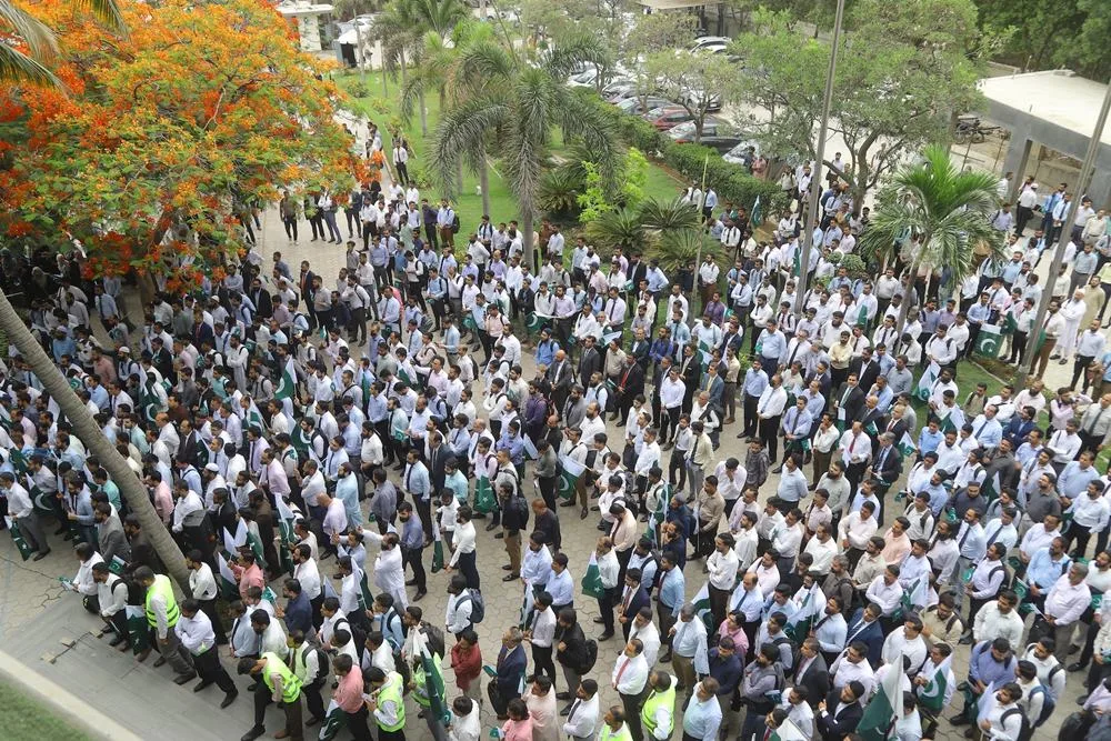 Meezan Bank Pays Tribute to the Armed Forces