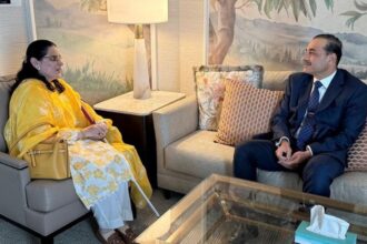 Field Marshal Munir Meets UN's Visually Impaired Diplomat Saima Saleem